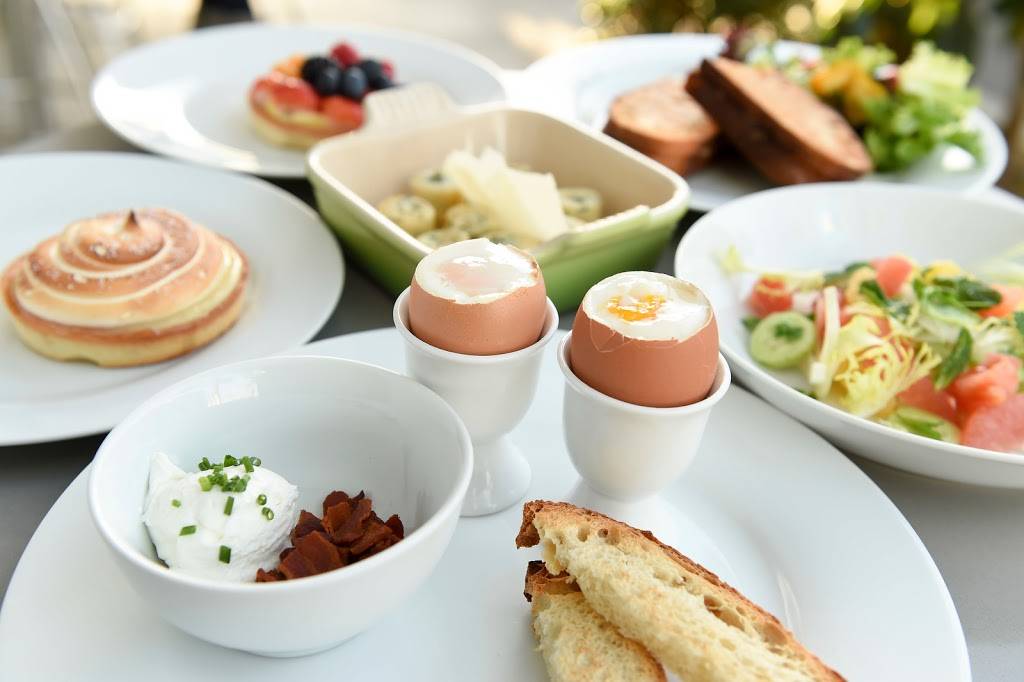 Edo Little Bites | restaurant | 15215 Palisades Village Ln, Pacific Palisades, CA 90272, USA | 4245816515 OR +1 424-581-6515