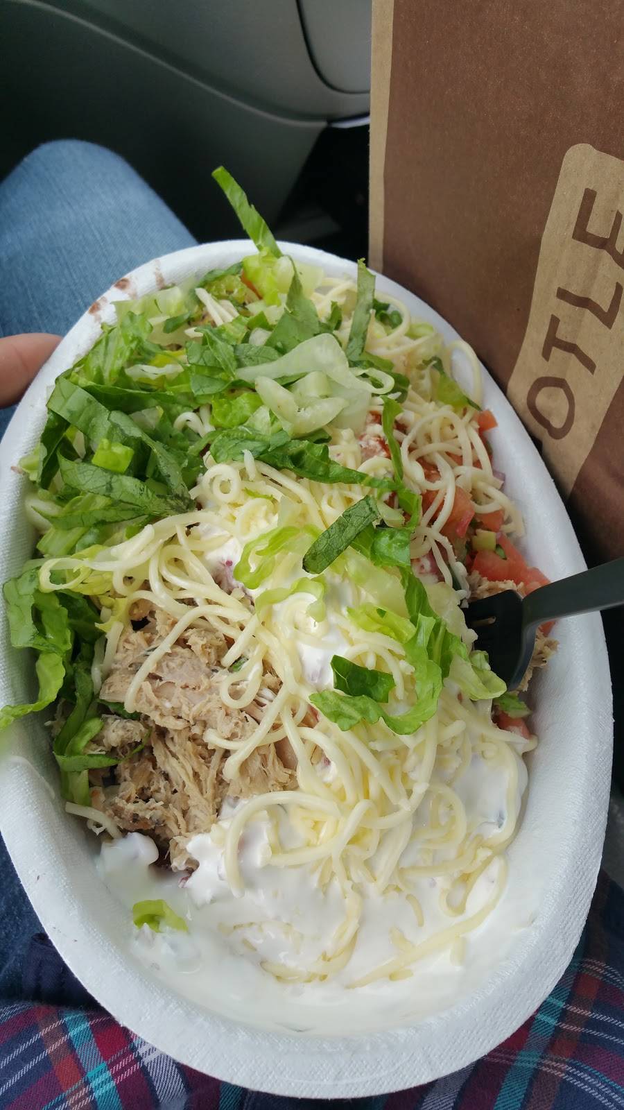 Chipotle Mexican Grill | restaurant | 1013 W Lincoln Hwy Ste A, DeKalb, IL 60115, USA | 8157563715 OR +1 815-756-3715