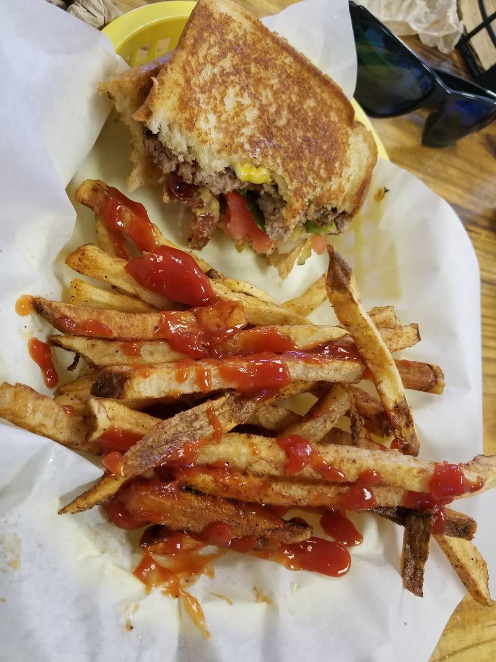 Spud Ranch | restaurant | 118 Common St, New Braunfels, TX 78130, USA | 8303874466 OR +1 830-387-4466