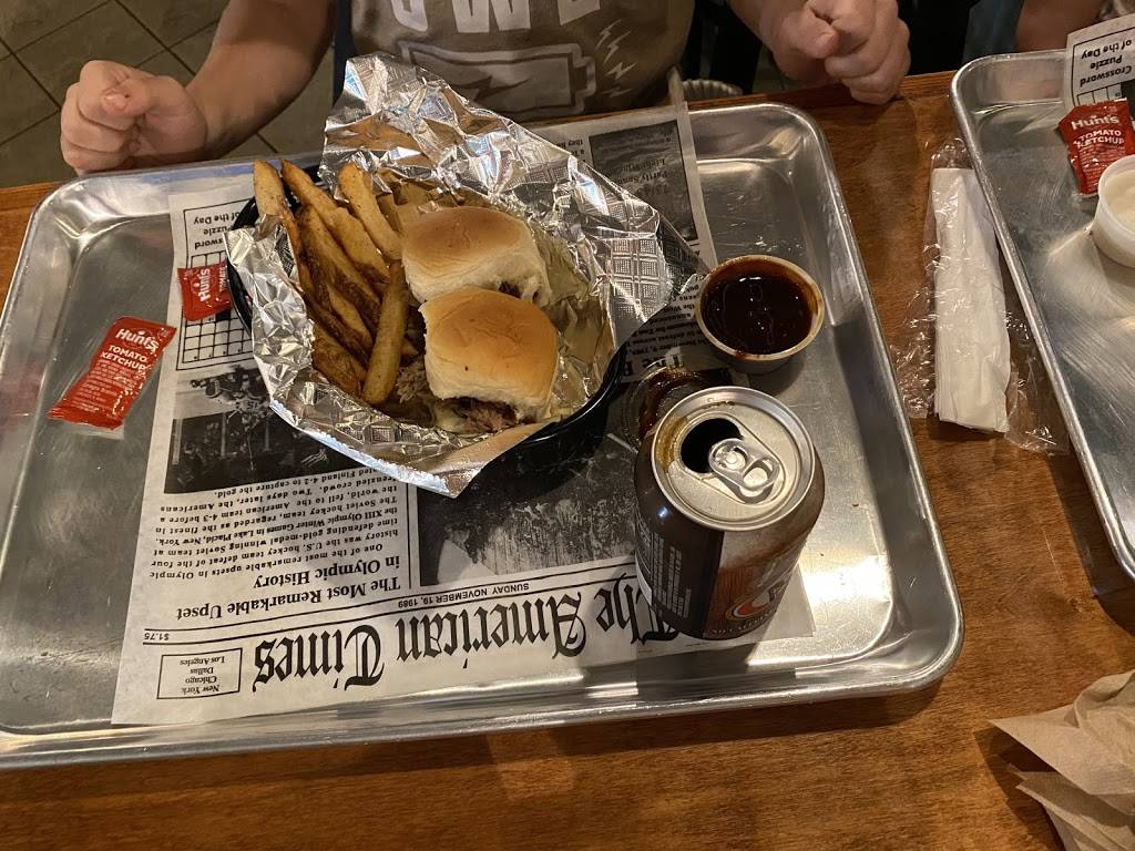 Holy Smokes Bourbon and BBQ | restaurant | 32 Public Square, Watertown, NY 13601, USA | 3157559991 OR +1 315-755-9991