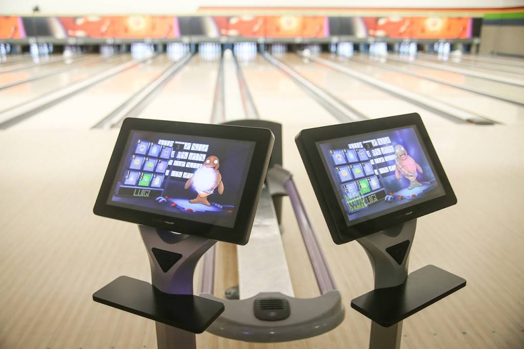 Gold Country Lanes | restaurant | 81 Ridge Rd, Sutter Creek, CA 95685, USA | 2092233334 OR +1 209-223-3334