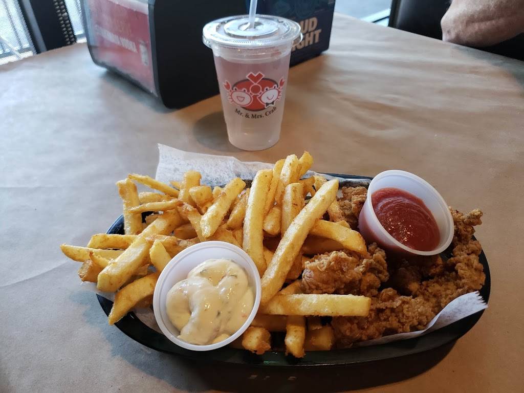 Mr. And Mrs. Crab | restaurant | 497 Cortez Rd W, Bradenton, FL 34207, USA | 9412139999 OR +1 941-213-9999