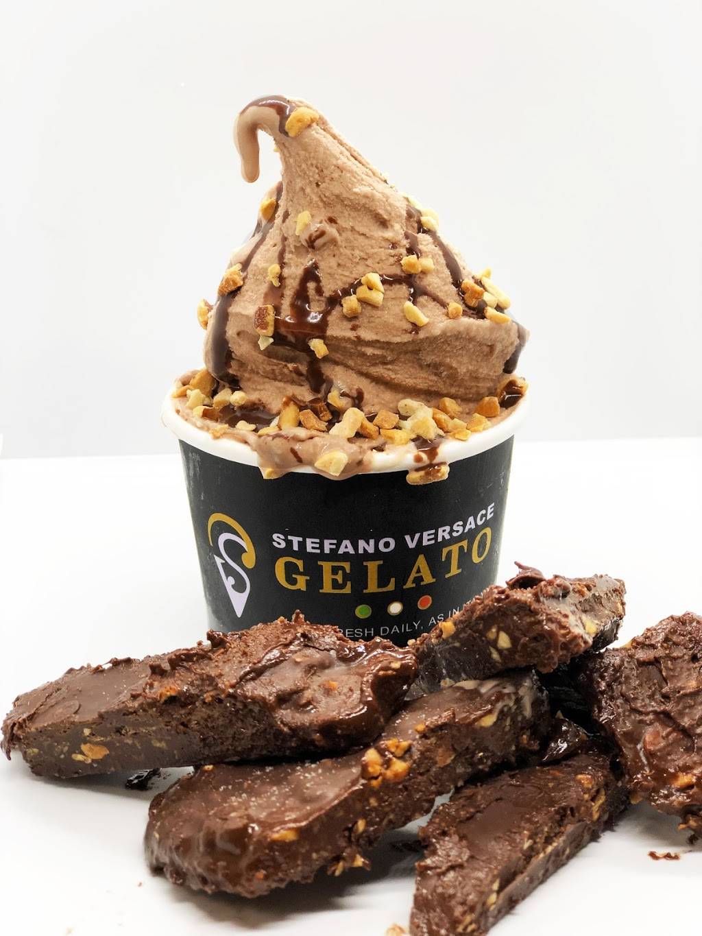 Stefano Versace Gelato | bakery | 5212 1/2 Ocean Blvd, Siesta Key, FL 34242, USA | 9413887044 OR +1 941-388-7044