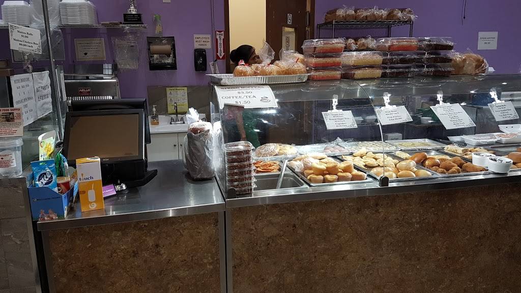 Martins Bakery | restaurant | B-, 2761 Markham Rd #15, Scarborough, ON M1X 0A4, Canada | 4165352323 OR +1 416-535-2323