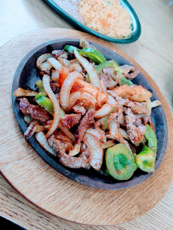 Los Compadres Mexican Restaurant | restaurant | 11292 Blue Star Hwy, Stony Creek, VA 23882, USA | 8047500028 OR +1 804-750-0028