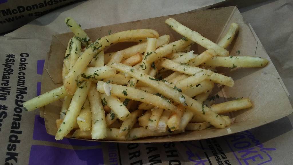 McDonalds | cafe | 8390 Arroyo Cir, Gilroy, CA 95020, USA | 4088475446 OR +1 408-847-5446