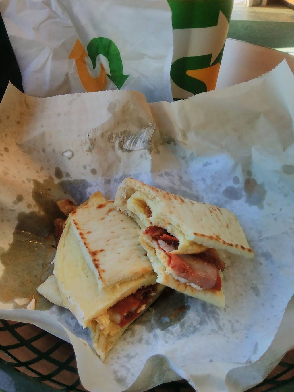 Subway Restaurants | restaurant | 400 Myrtle Ave, Brooklyn, NY 11205, USA | 7187974394 OR +1 718-797-4394