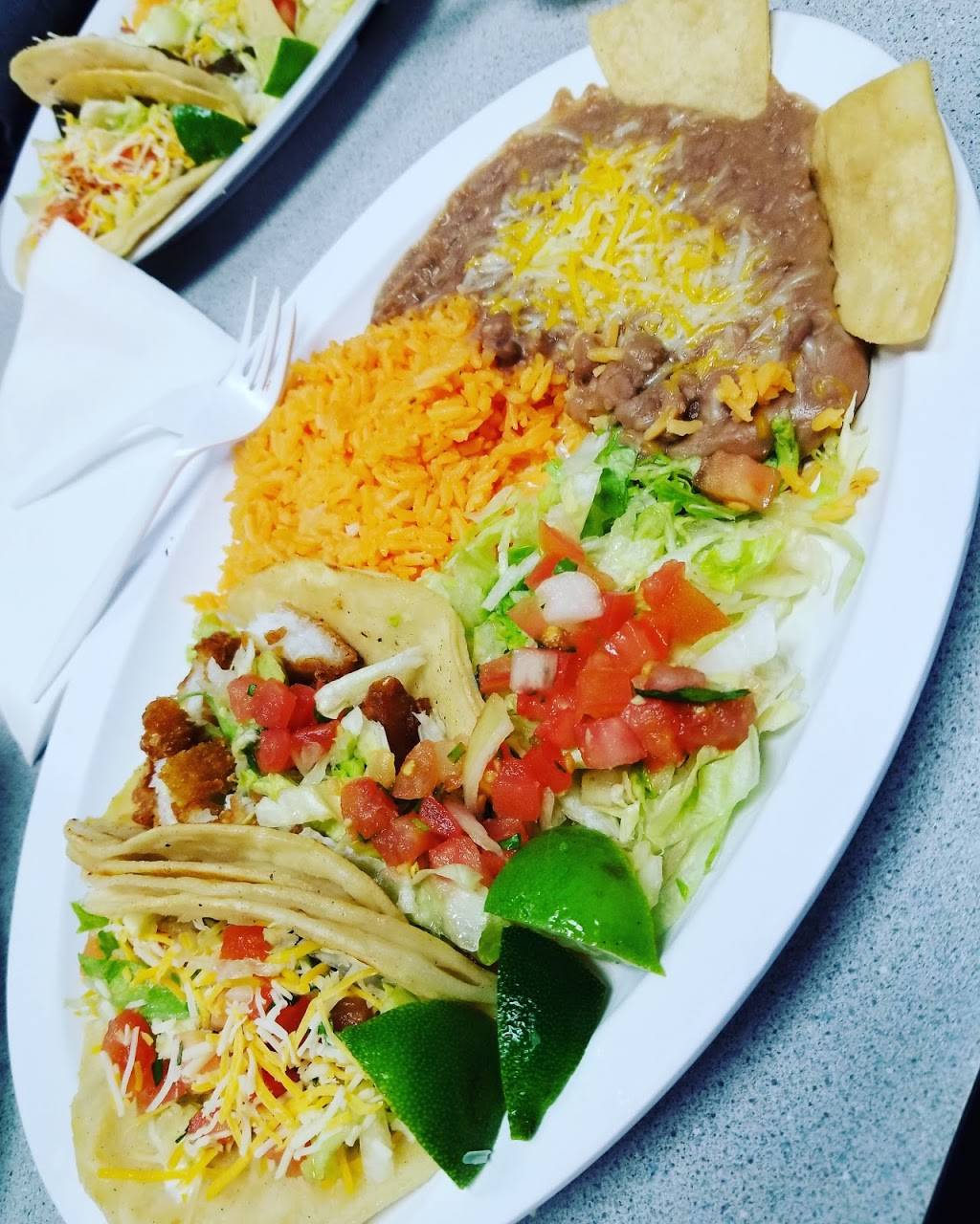 California Taco Shop | restaurant | 2168 Elmwood Ave, Warwick, RI 02888, USA | 4013830075 OR +1 401-383-0075
