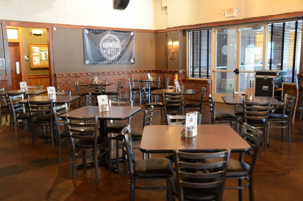 Arrowhead Ales Brewing Company | restaurant | 2101 Calistoga Dr, New Lenox, IL 60451, USA | 8157176068 OR +1 815-717-6068