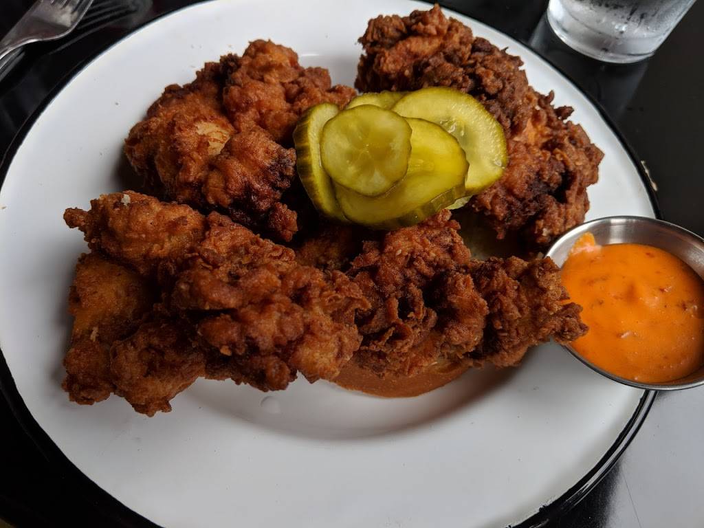 Kennys | restaurant | 1251 Market St, Chattanooga, TN 37402, USA | 4234985888 OR +1 423-498-5888