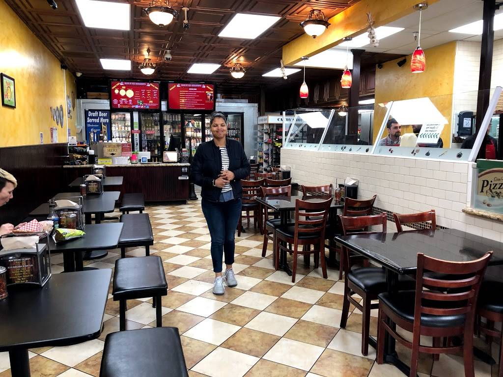 Slice of Old Sacramento | restaurant | 1019 2nd St, Sacramento, CA 95814, USA | 9164436761 OR +1 916-443-6761