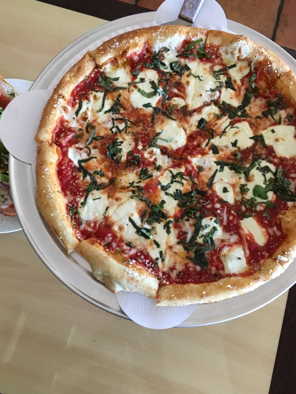 Fresh Mozzarella Pizzeria - Sarasota | restaurant | 2289 Ringling Blvd, Sarasota, FL 34237, USA | 9413308787 OR +1 941-330-8787