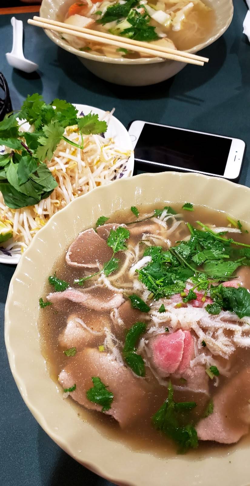 Pho Hong Phat | restaurant | 6180 Wurzbach Rd, San Antonio, TX 78238, USA | 2105232888 OR +1 210-523-2888