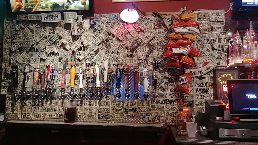 Bourbon and Brews Bar & Grille | restaurant | 2931 George Dieter Dr i, El Paso, TX 79936, USA | 9153134610 OR +1 915-313-4610