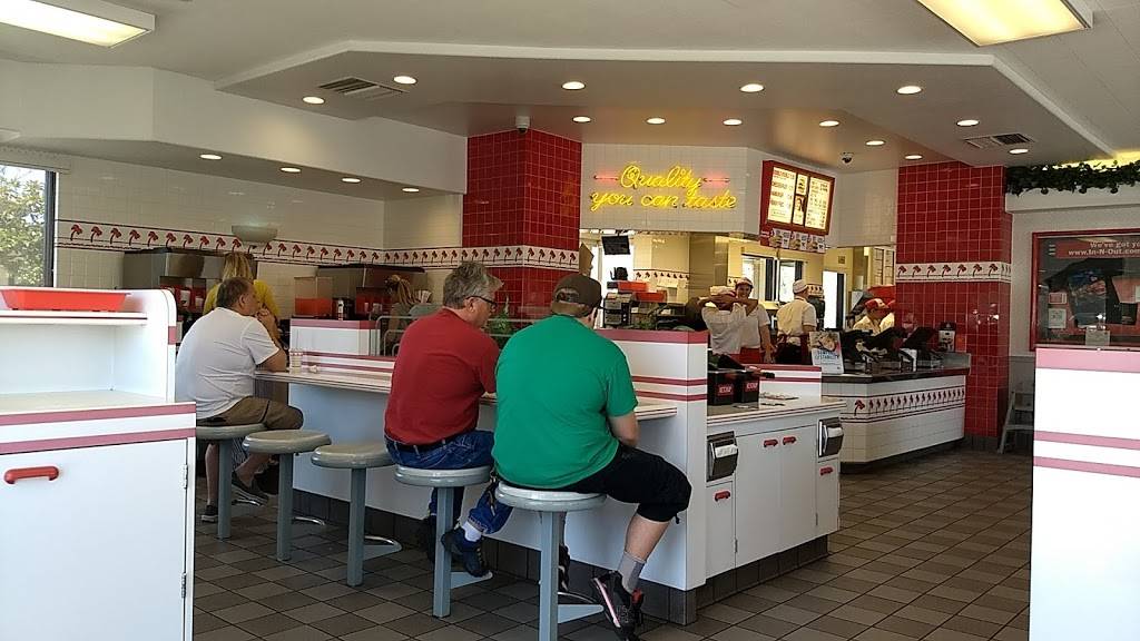 In-N-Out Burger | restaurant | 856 Los Angeles Ave, Moorpark, CA 93021, USA | 8007861000 OR +1 800-786-1000