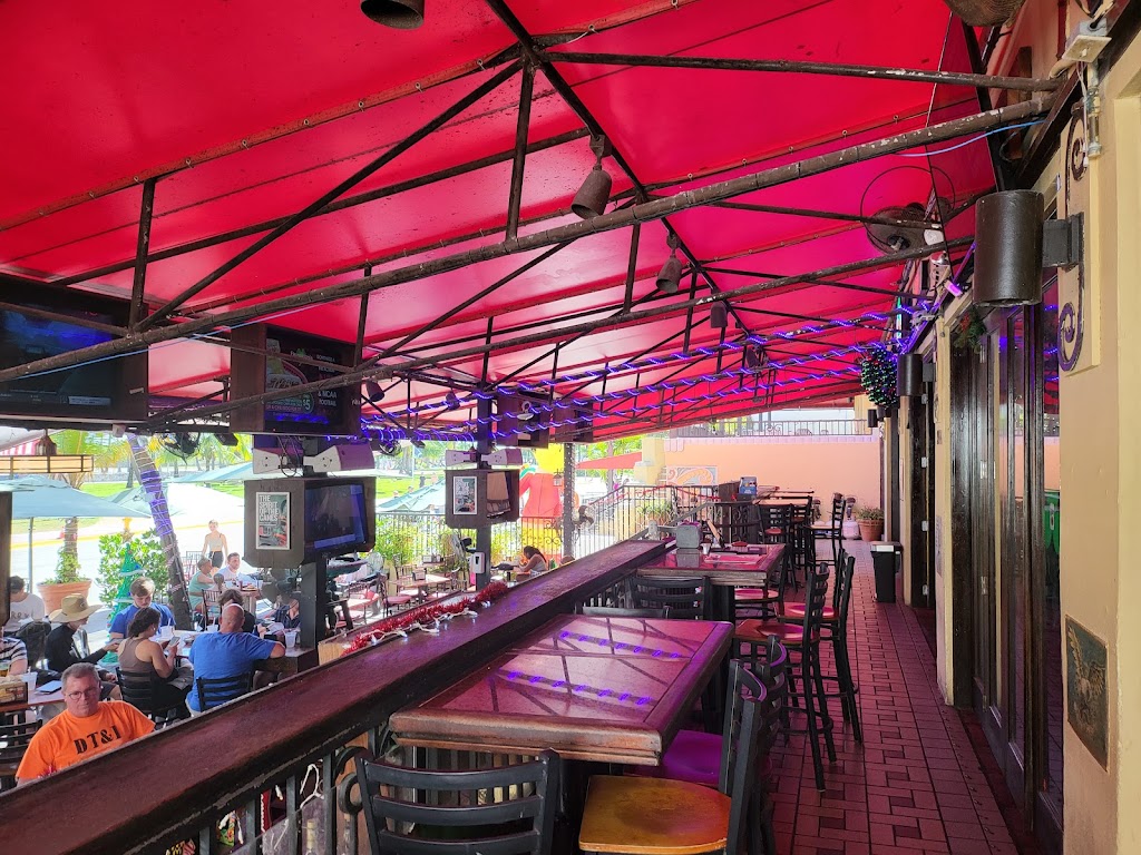 Finnegans Way | restaurant | 1344 Ocean Dr, Miami Beach, FL 33139, USA | 3056727747 OR +1 305-672-7747