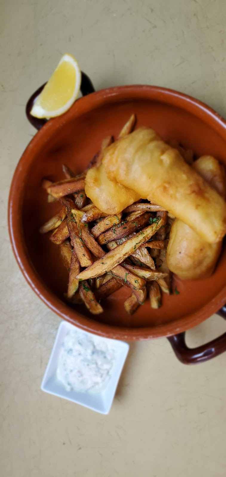 Sunset Beach Fish & Chips | restaurant | 271 E Orange Grove Ave, Burbank, CA 91502, USA | 8188622101 OR +1 818-862-2101