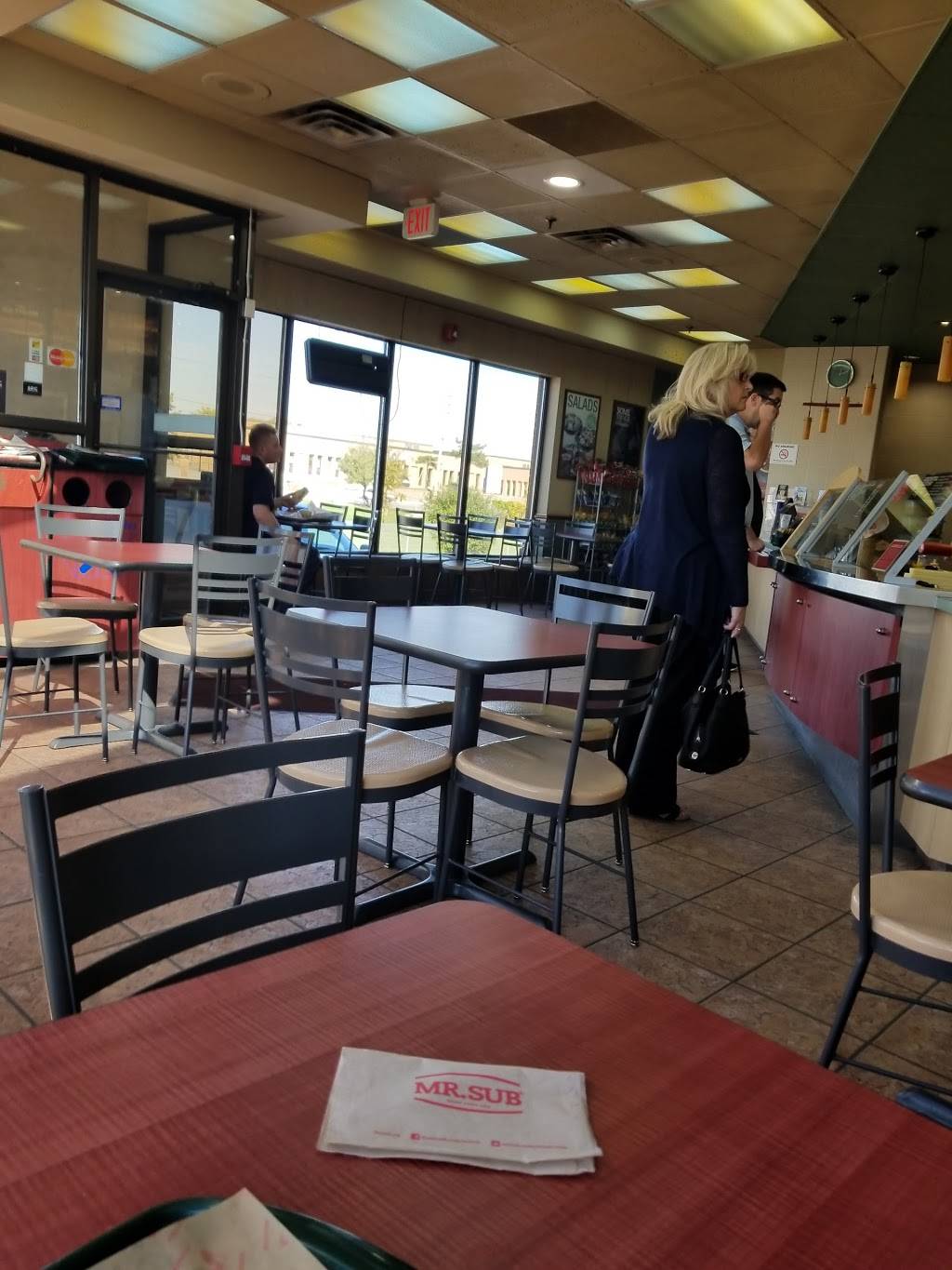 Mr.Sub | restaurant | 5977 Dixie Rd, Mississauga, ON L4W 1E8, Canada | 9056700592 OR +1 905-670-0592