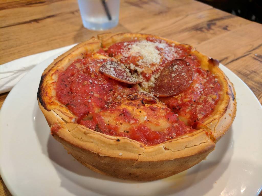 Giordanos | restaurant | 9415 W Higgins Rd, Rosemont, IL 60018, USA | 8472922600 OR +1 847-292-2600