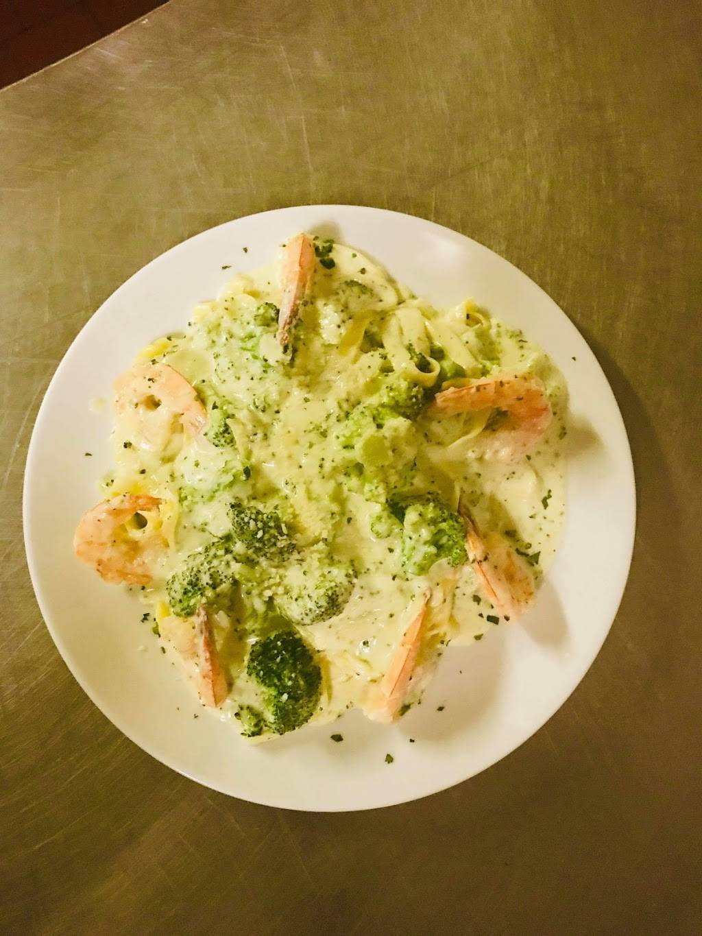 Bella Luna Pizza | restaurant | 361 Liberty St, Meriden, CT 06450, USA | 2032381380 OR +1 203-238-1380