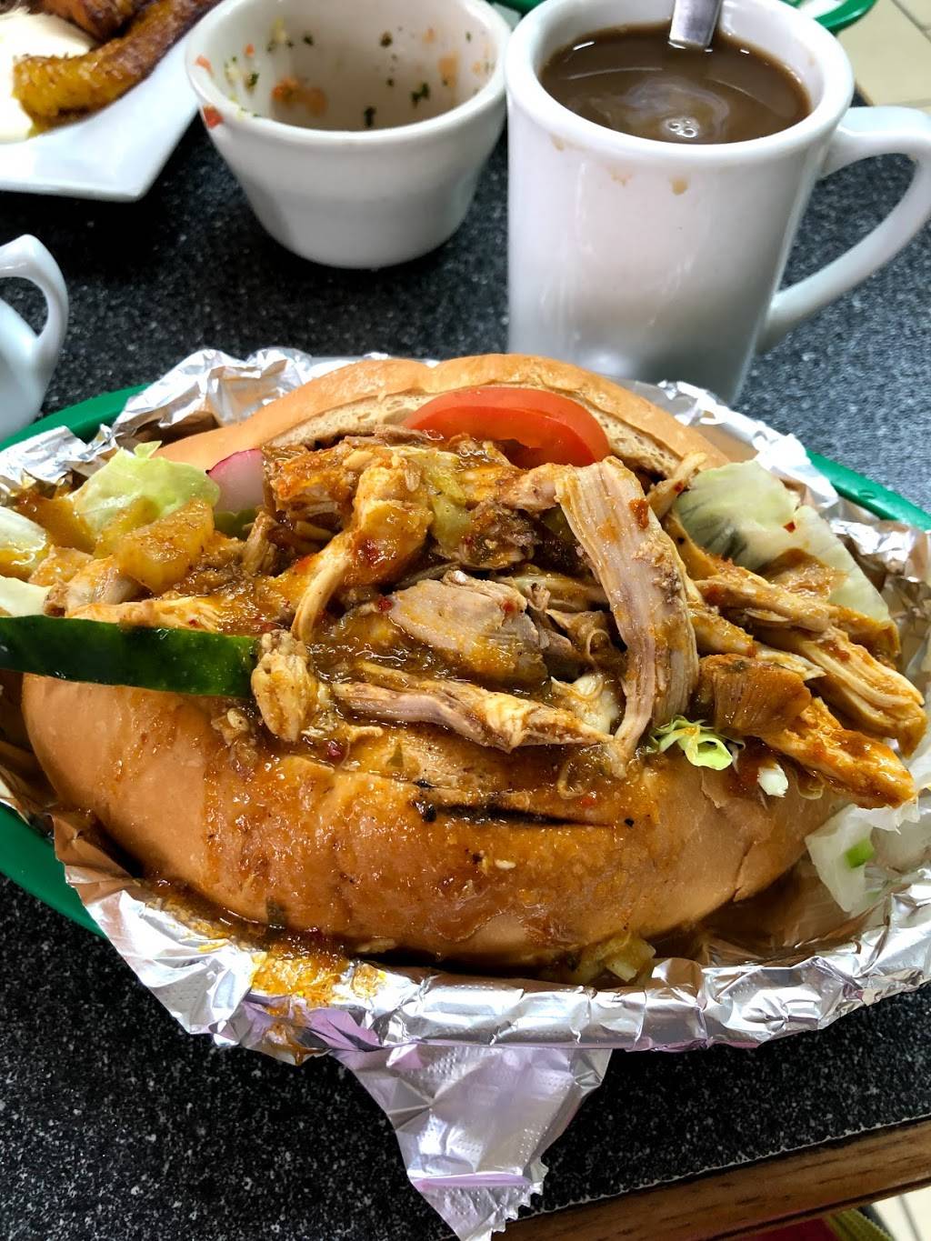 El Tesoro Café | restaurant | 15464 Woodforest Blvd, Channelview, TX 77530, USA | 2818647076 OR +1 281-864-7076