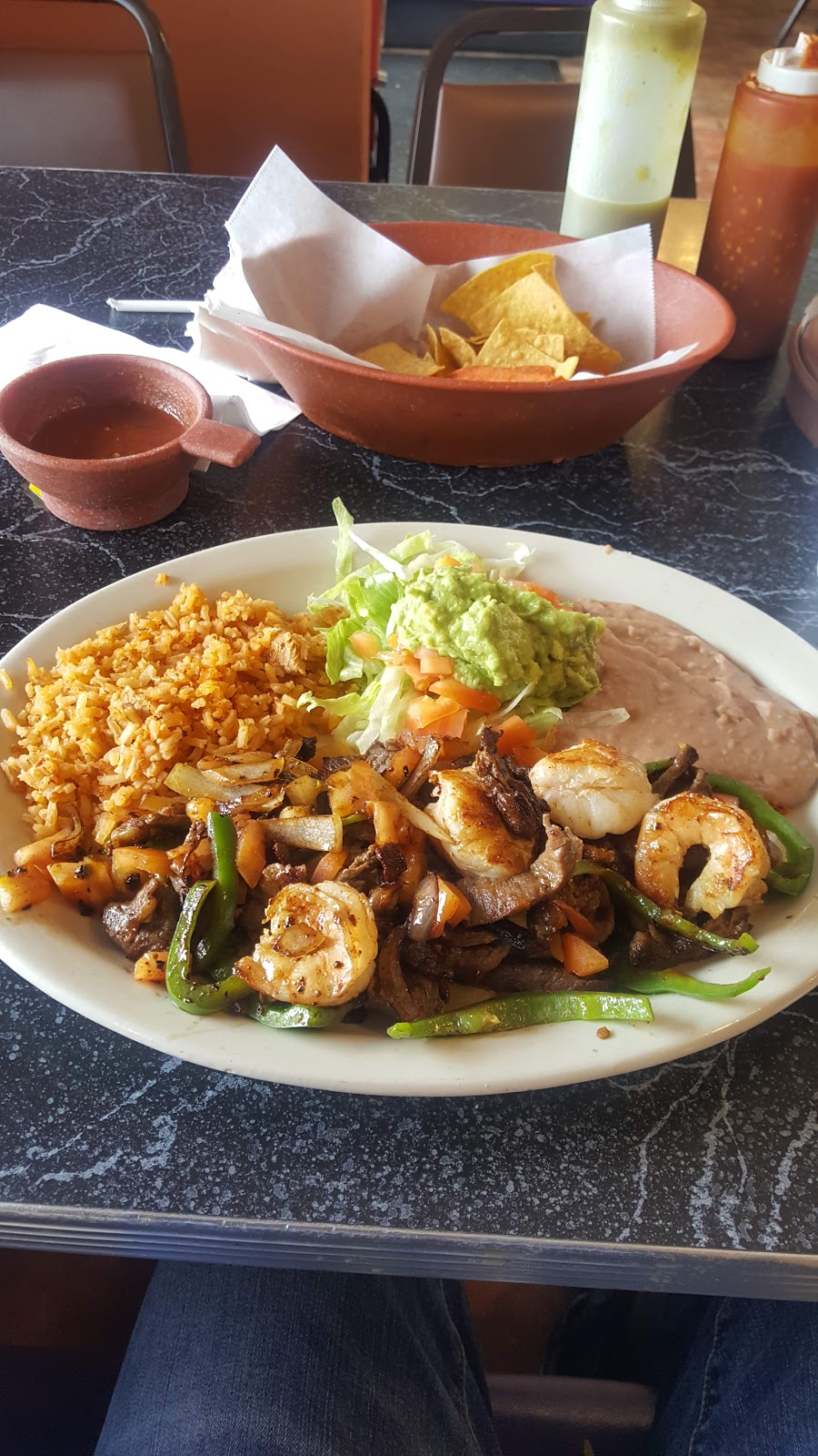 La Cabana De Jalisco Mexican Restaurant | restaurant | 727 W Hildebrand Ave, San Antonio, TX 78212, USA | 2107322020 OR +1 210-732-2020