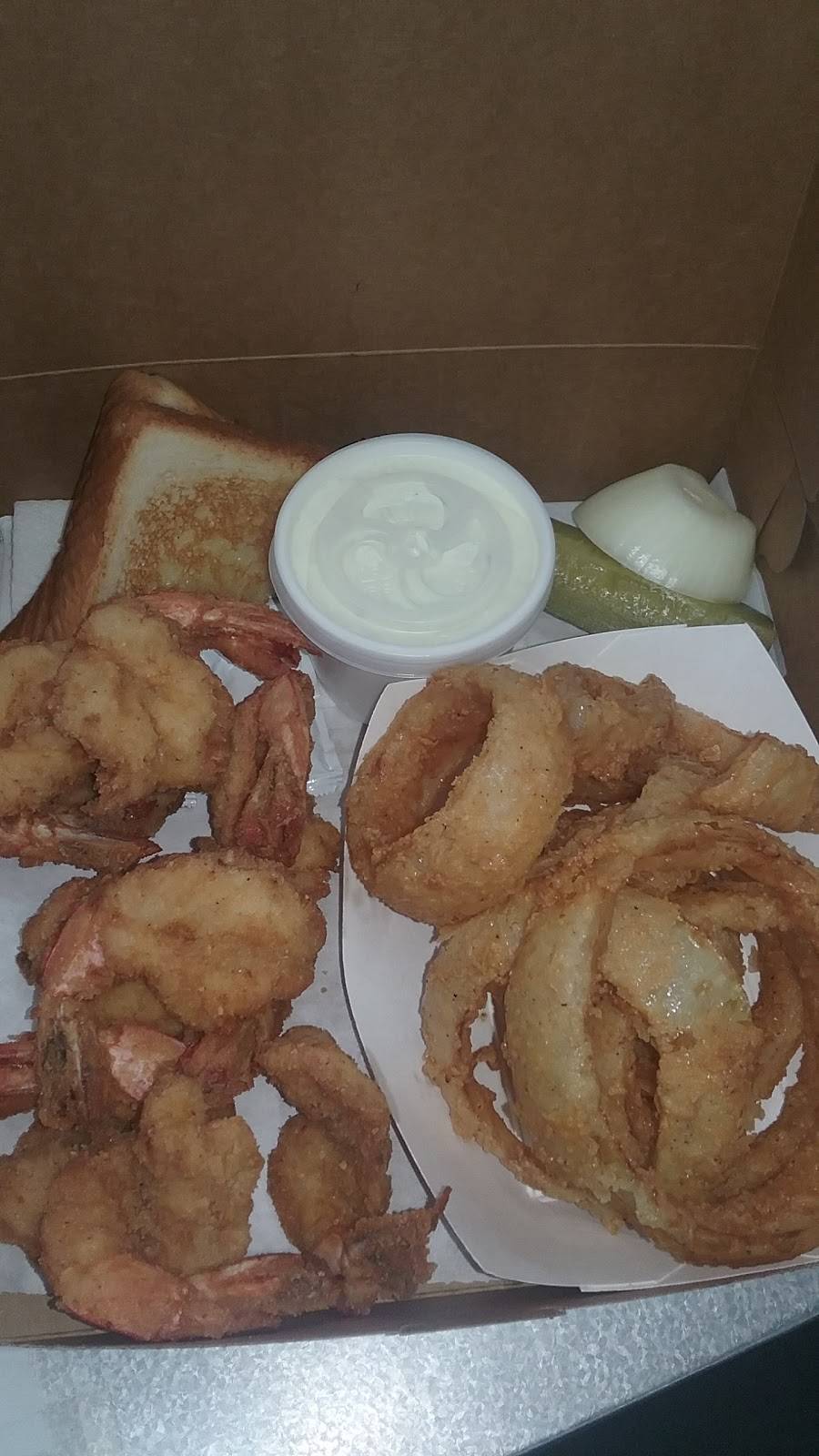 Monceauxs Take Out on Main | restaurant | 3945 Main Ave, Groves, TX 77619, USA | 4093327774 OR +1 409-332-7774