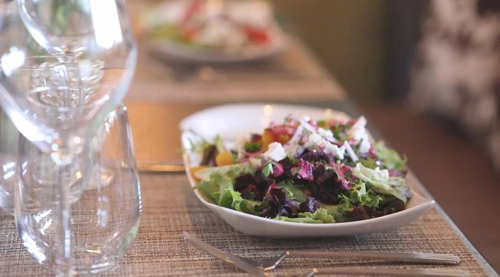 Ellie’s Tap and Vine | restaurant | 3640 Sagunto St, Santa Ynez, CA 93460, USA | 9163903595 OR +1 916-390-3595