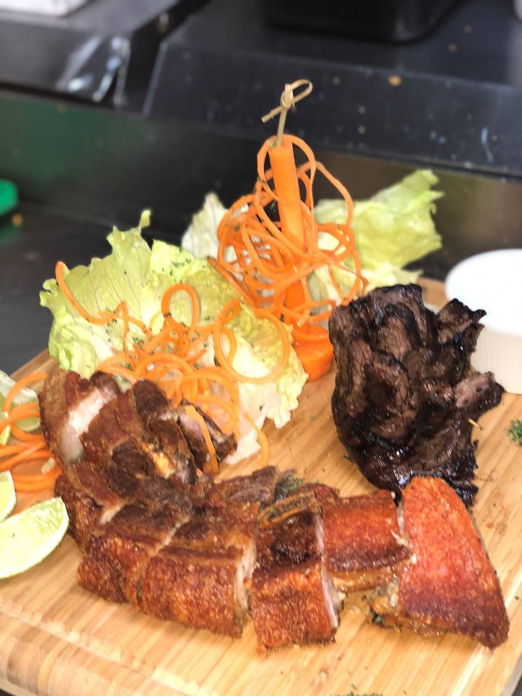 Campesino Dominicano Restaurant | restaurant | 1987 University Ave, Bronx, NY 10453, USA | 9177377798 OR +1 917-737-7798