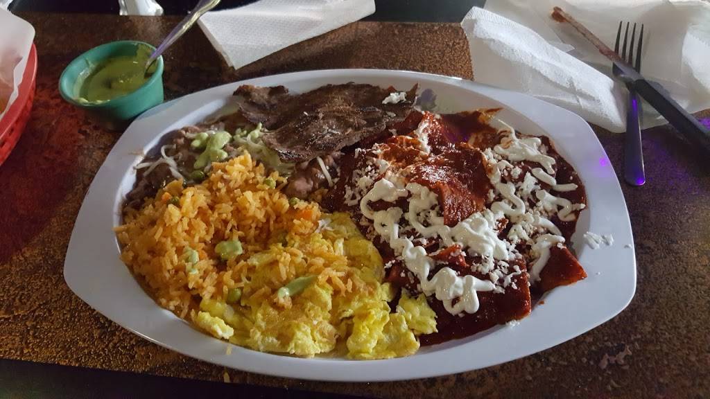 La Caleta Restaurant & Bar | restaurant | 1801 S Muskego Ave, Milwaukee, WI 53204, USA | 4142105410 OR +1 414-210-5410