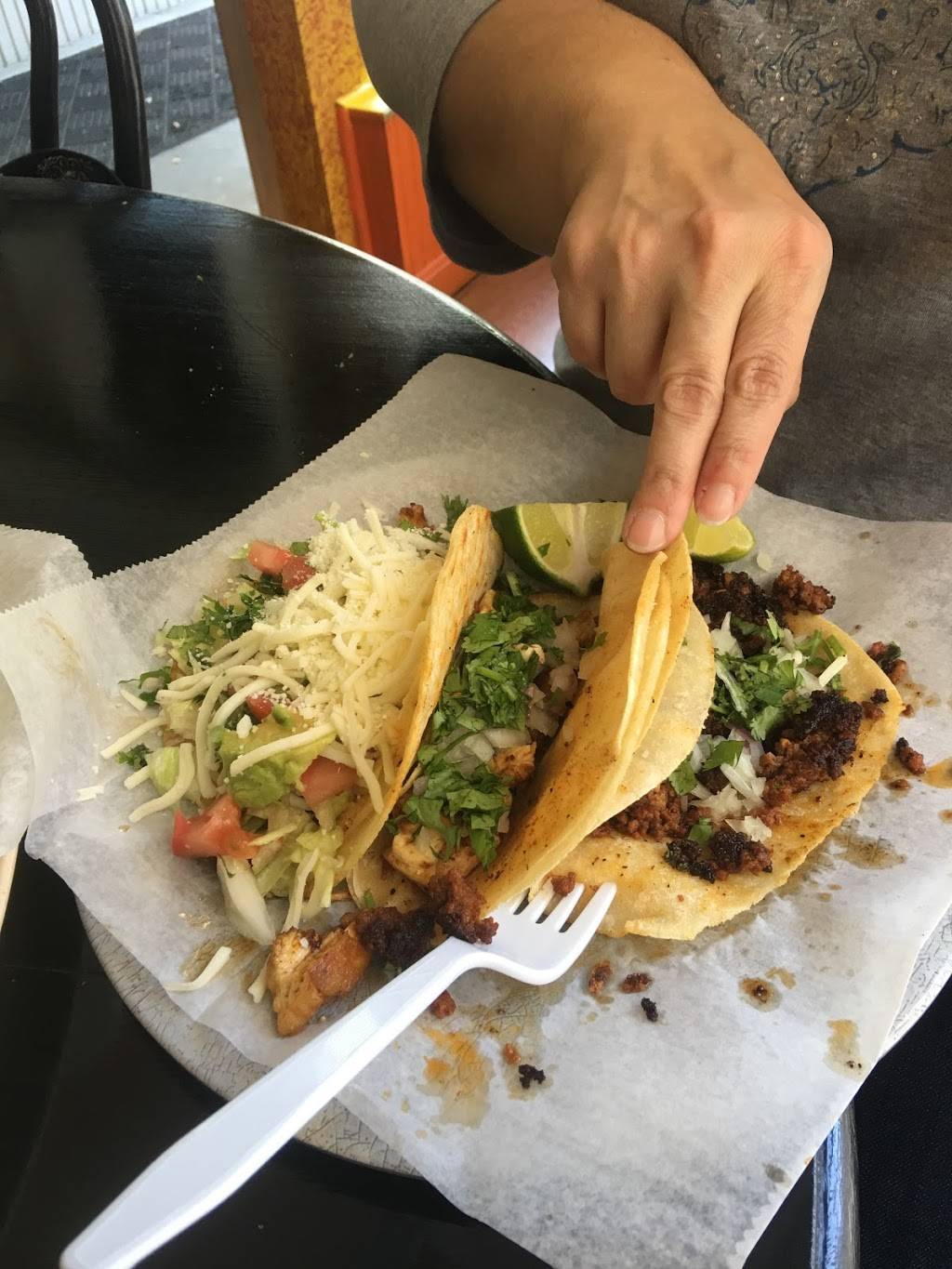 Don Checkos Mexican | restaurant | 46 N Main St, Chambersburg, PA 17201, USA | 7172641717 OR +1 717-264-1717