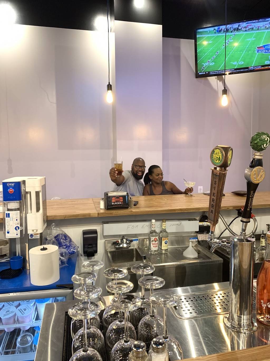 BurgerIm | restaurant | 10309 Grand Central Ave, Owings Mills, MD 21117, USA | 4105045070 OR +1 410-504-5070