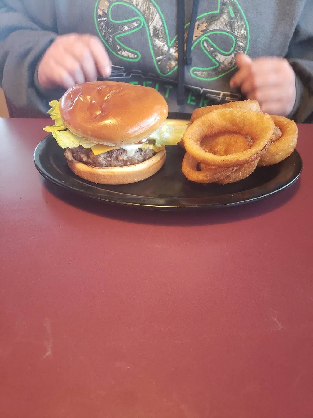 Buckeye Fire and Grill Llc | restaurant | 972 S Co Rd 278, Clyde, OH 43410, USA | 4196037520 OR +1 419-603-7520
