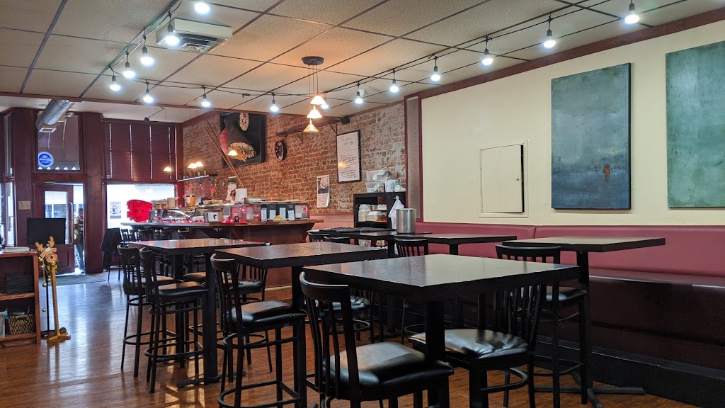 G Street Bar & Grill | restaurant | 125 SE G St, Grants Pass, OR 97526, USA | 5419565427 OR +1 541-956-5427