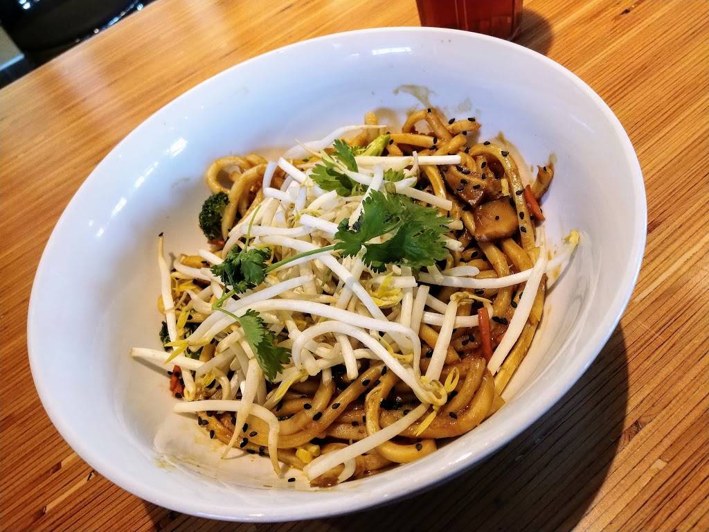 Noodles and Company | restaurant | 2099 Fruitville Pike, Lancaster, PA 17601, USA | 7175600500 OR +1 717-560-0500
