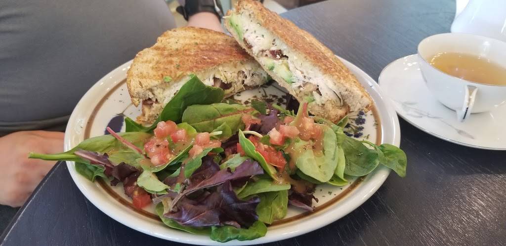 Avocado Cafe & Juice Bar | cafe | 18771 FM 2252, San Antonio, TX 78266, USA | 2104418338 OR +1 210-441-8338