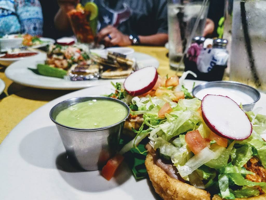 Azul Tequila | restaurant | 4211 S Lamar Blvd A2, Austin, TX 78704, USA | 5124169667 OR +1 512-416-9667