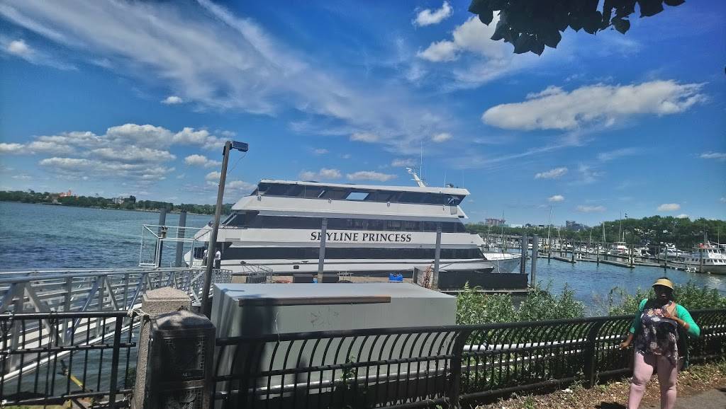 Skyline Princess Cruises | restaurant | 1 Worlds Fair Marina, Flushing, NY 11368, USA | 7184461100 OR +1 718-446-1100