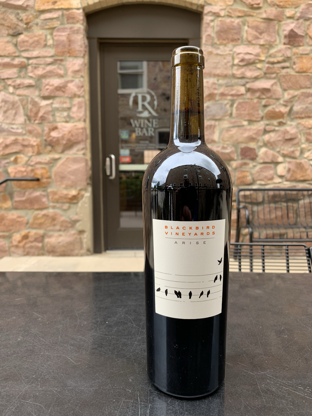 R Wine Bar & Kitchen | restaurant | 322 E 8th St, Sioux Falls, SD 57103, USA | 6052710814 OR +1 605-271-0814