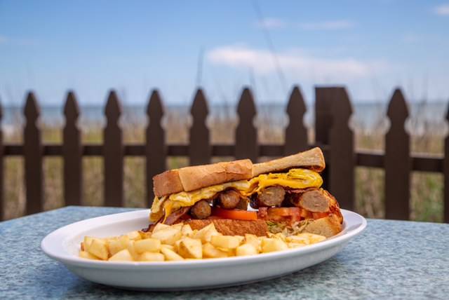 Beachfront Kitchen and Bar | restaurant | 201 75th Ave N Suite C, Myrtle Beach, SC 29572, USA | 8436925151 OR +1 843-692-5151