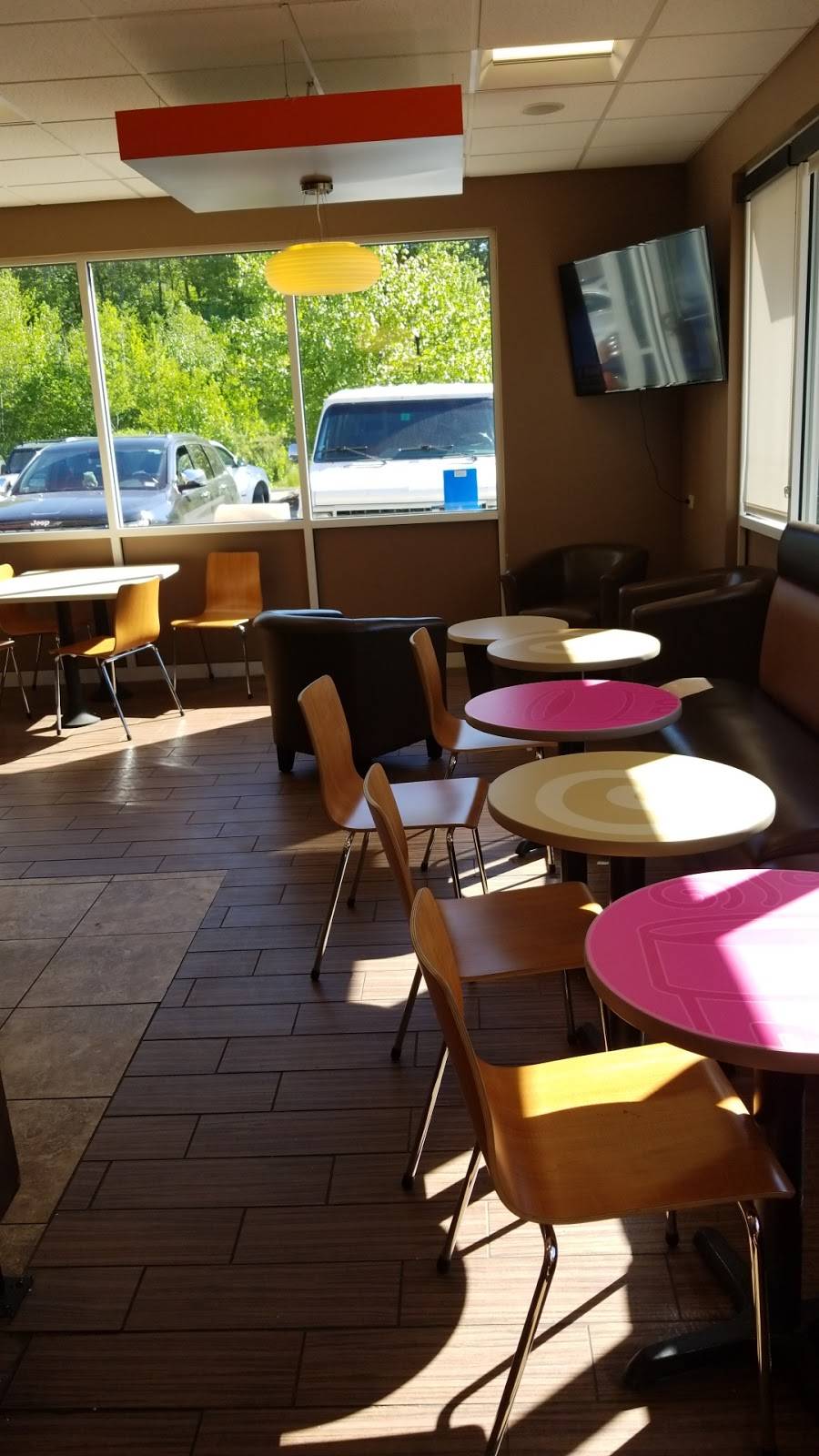 Dunkin | bakery | 656 Suncook Valley Hwy S, Pittsfield, NH 03263, USA | 6034356488 OR +1 603-435-6488