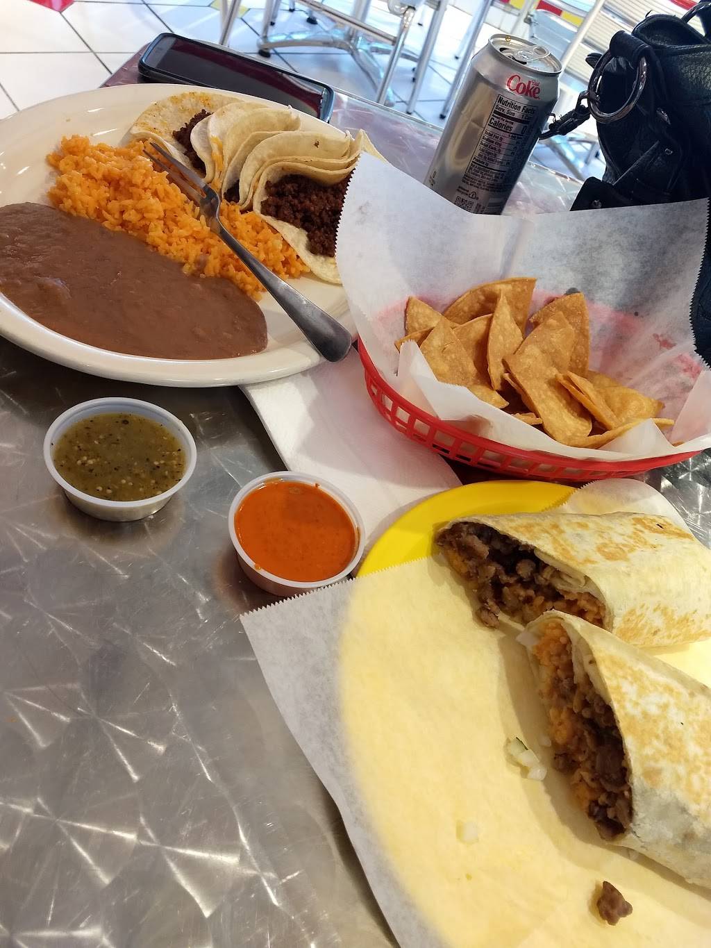 Don Chendos | restaurant | 2233 Pacific Avenue, Long Beach, CA 90806, USA | 5624264190 OR +1 562-426-4190