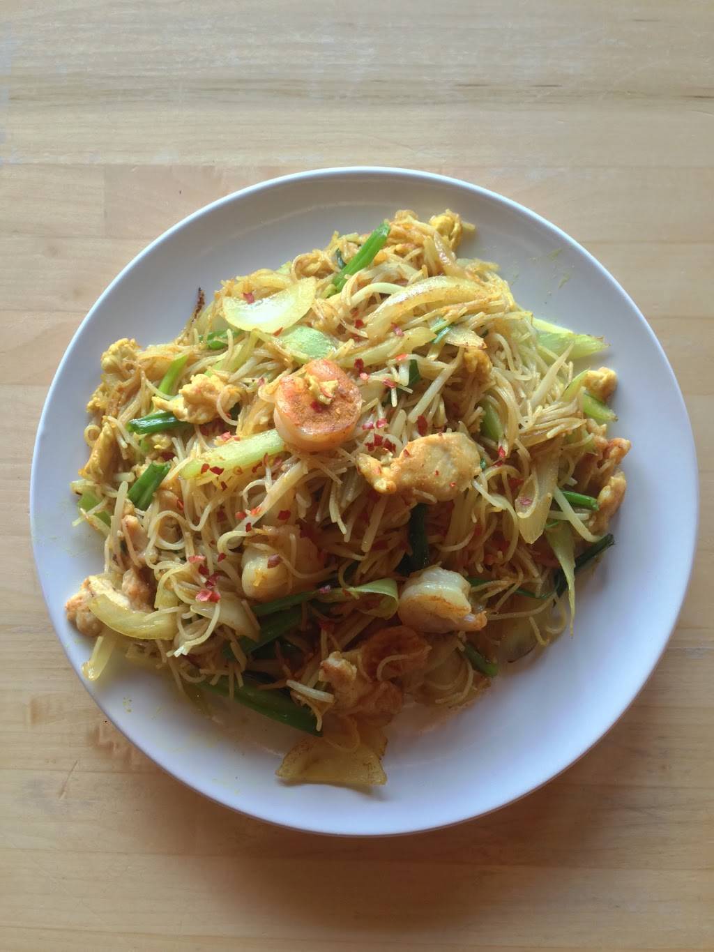 Lis Noodles | restaurant | 10915 Monroe Rd Suite F, Matthews, NC 28105, USA | 7042468978 OR +1 704-246-8978