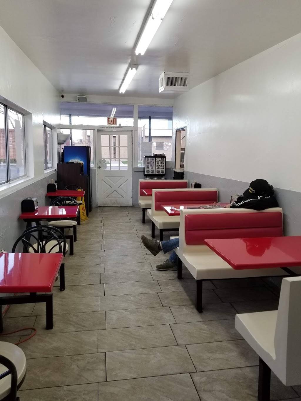 The Drive-in Burgers | restaurant | 418 N Irwin St, Hanford, CA 93230, USA | 5596703976 OR +1 559-670-3976