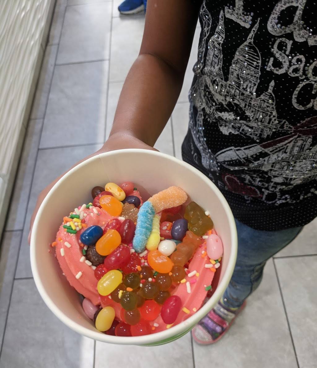 Dulce V | meal takeaway | 6140 S Archer Ave, Chicago, IL 60638, USA | 7733124078 OR +1 773-312-4078