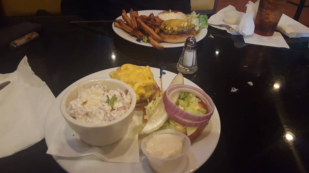 Krossroads Cafe & Tavern | restaurant | 4221 Pleasant Valley Rd, Virginia Beach, VA 23464, USA | 7574672890 OR +1 757-467-2890