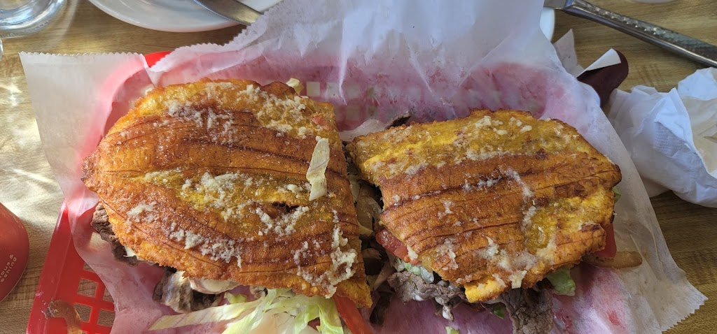 Tropicuba Cafe | restaurant | 5606 W Irving Park Rd, Chicago, IL 60634, USA | 7732022222 OR +1 773-202-2222