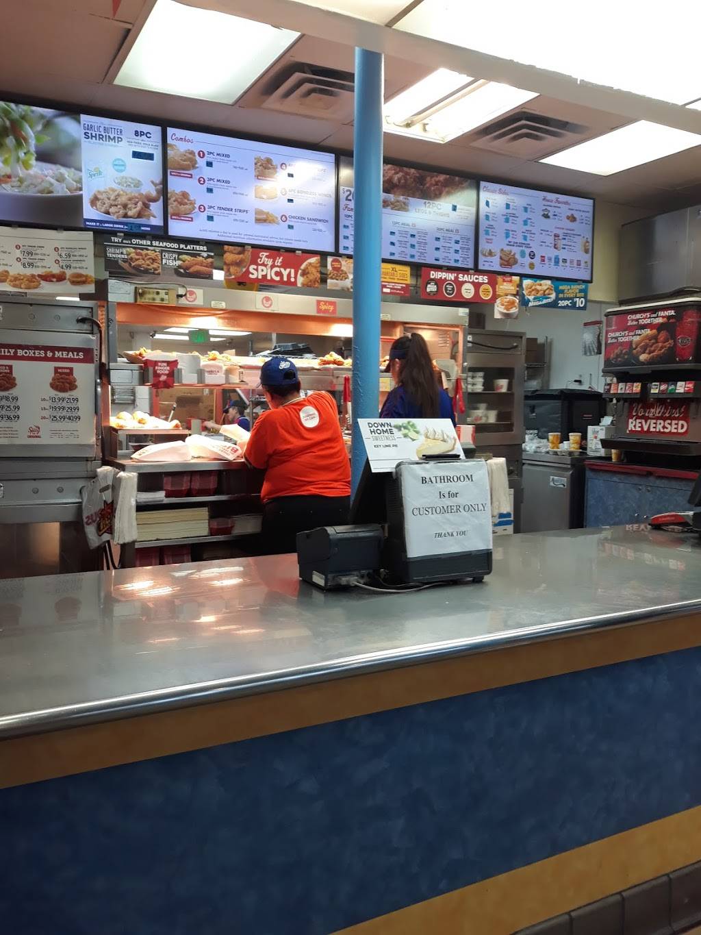 Churchs Chicken | restaurant | 3650 N Broad St, Philadelphia, PA 19140, USA | 2152293801 OR +1 215-229-3801