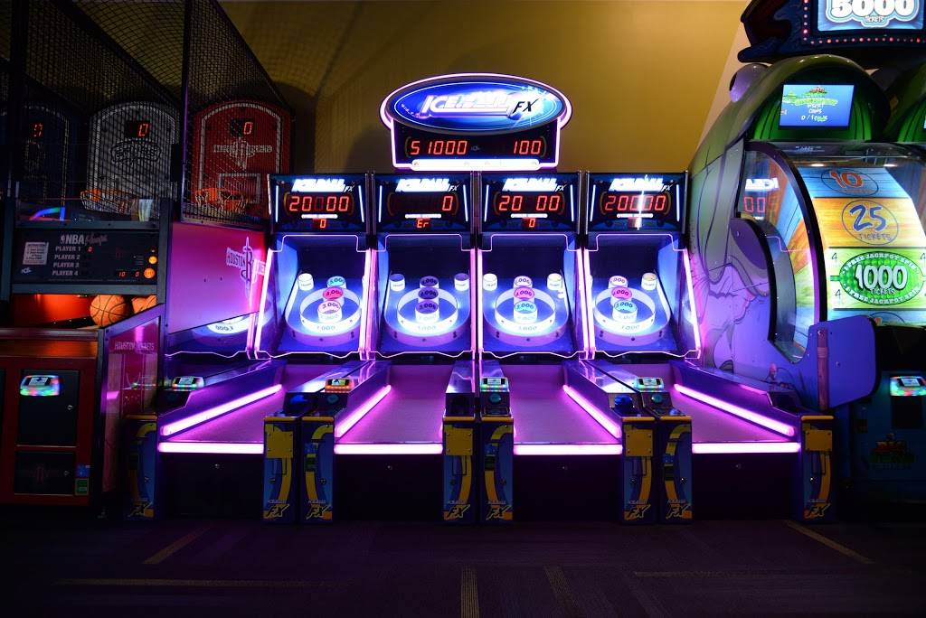 Spare Time Texas | restaurant | 1724 Farm to Market 685, Pflugerville, TX 78660, USA | 5126471700 OR +1 512-647-1700