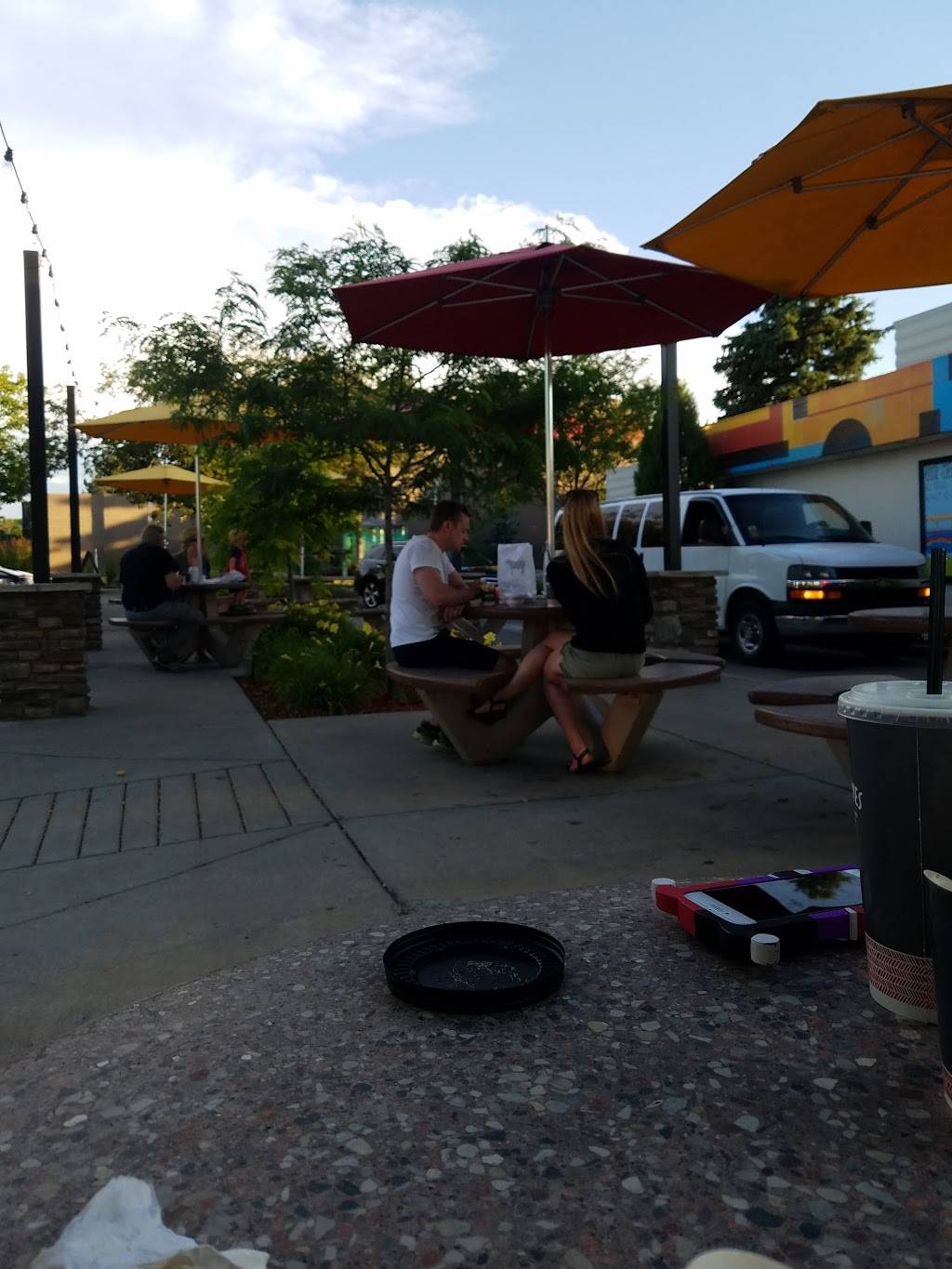 Good Times Burgers & Frozen Custard | restaurant | 16810 E Quincy Ave, Aurora, CO 80015, USA | 3036936254 OR +1 303-693-6254